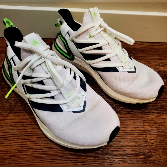 Men's Adidas Continental UltraBoost tennis shoes size 9 - Picture 3 of 11